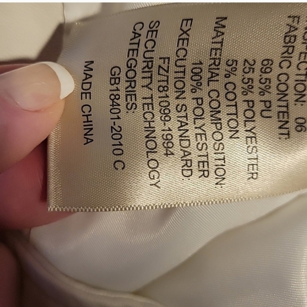 Lingluofang Faux White Leather Jacket - Picture 9 of 9